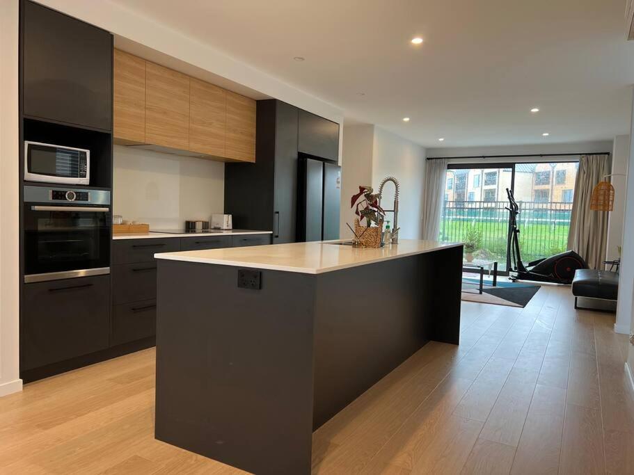 Family House Airport Heaven - Resim 4