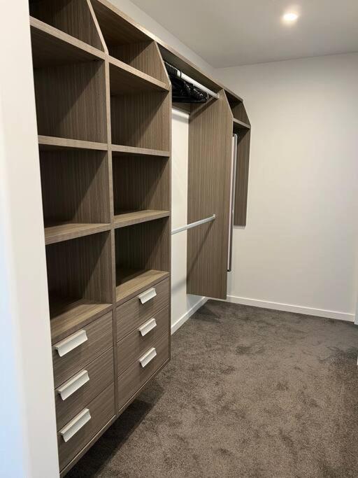 Family House Airport Heaven - Resim 18