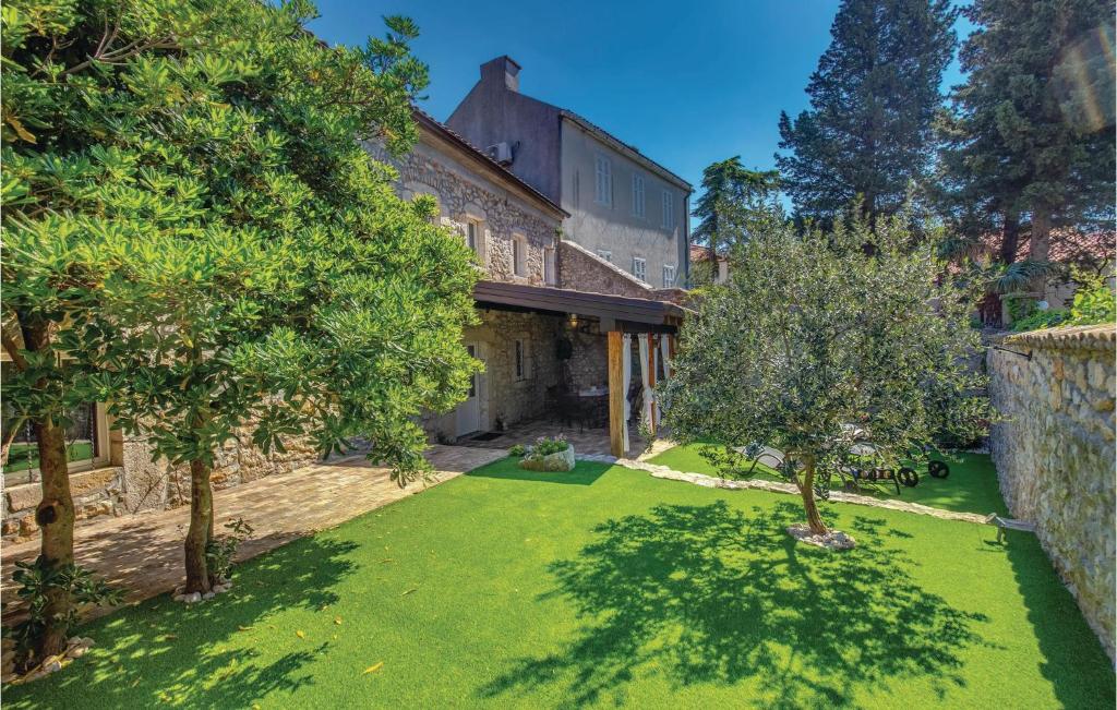 Awesome Home In Novi Vinodolski