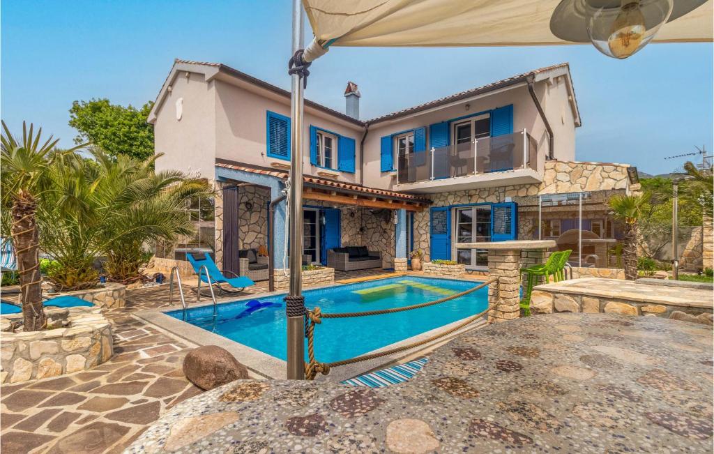Lovely Home In Novi Vinodolski