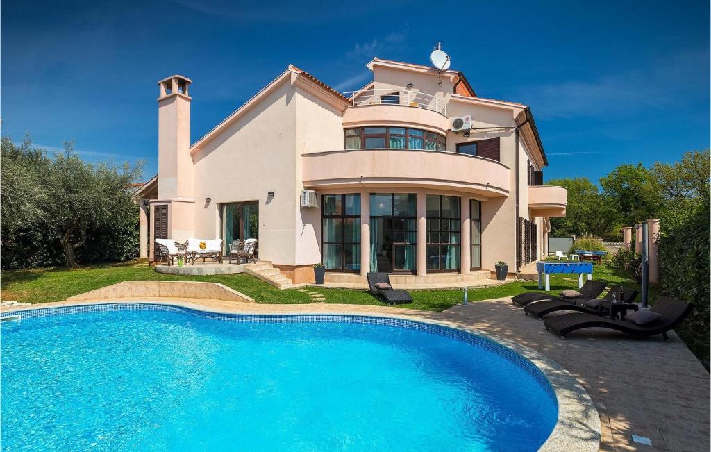 Villa Mutila