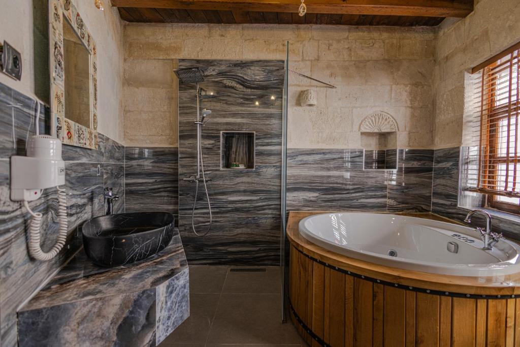 Koupelna v ubytování Göreme Cave Suites