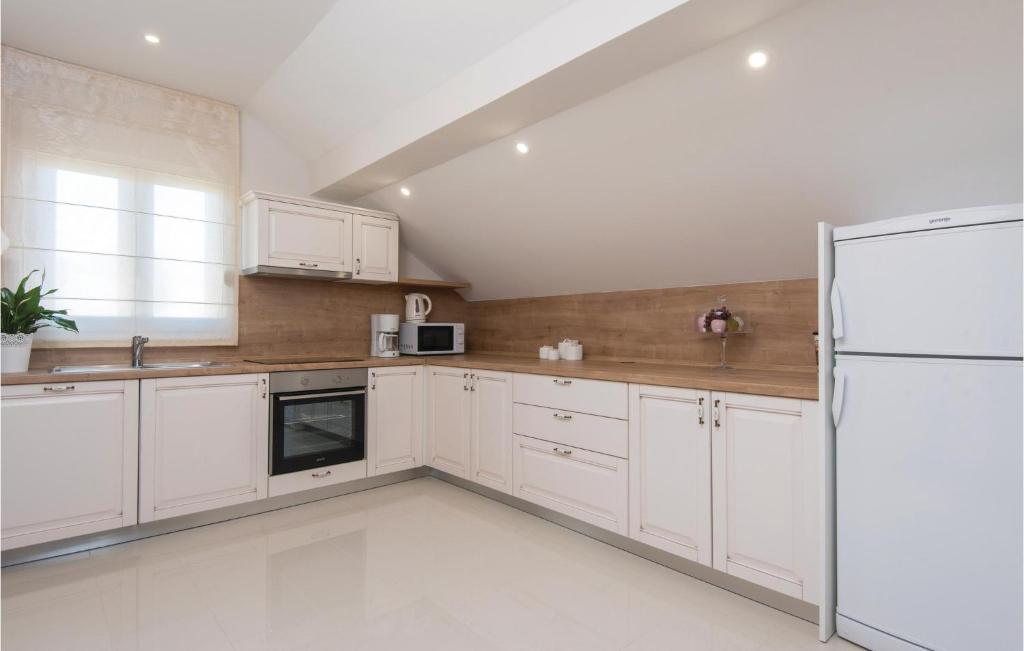 Fotografia z galérie ubytovania Nice Apartment In Orebic With Kitchen v destinácii Orebić