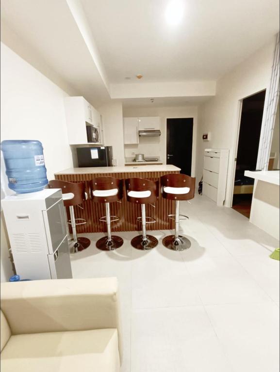Matina Enclaves 2BR with Wifi Near SM Mall - Two-Bedroom Apartment With Balcony