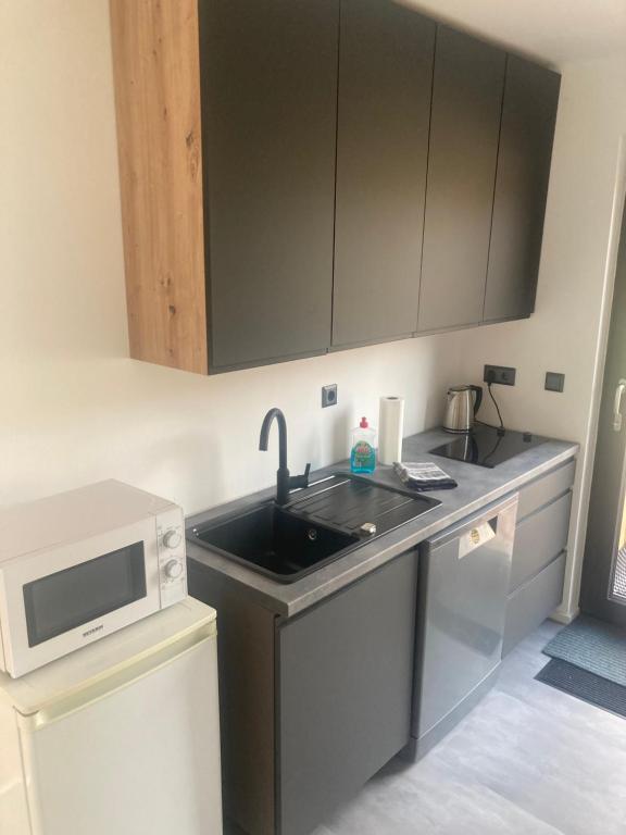Kuchyň nebo kuchyňský kout v ubytování Bauernhaus Pledlberg