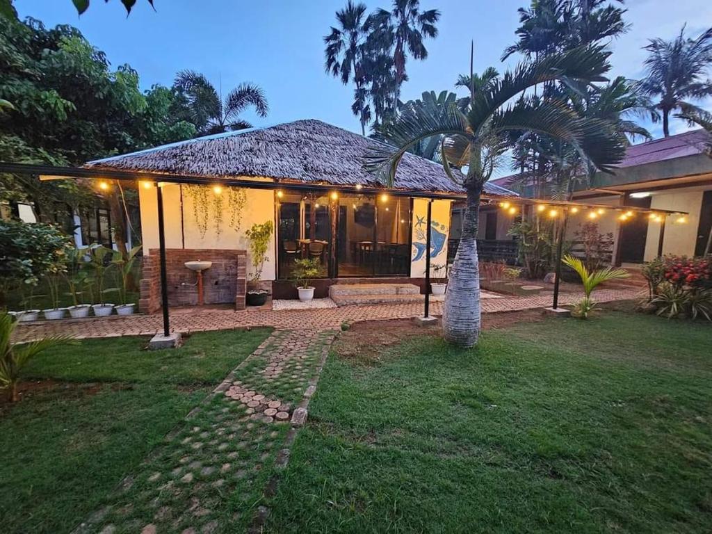 Reef Hostel 5
