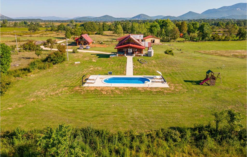 Príroda v okolí dovolenkového domu