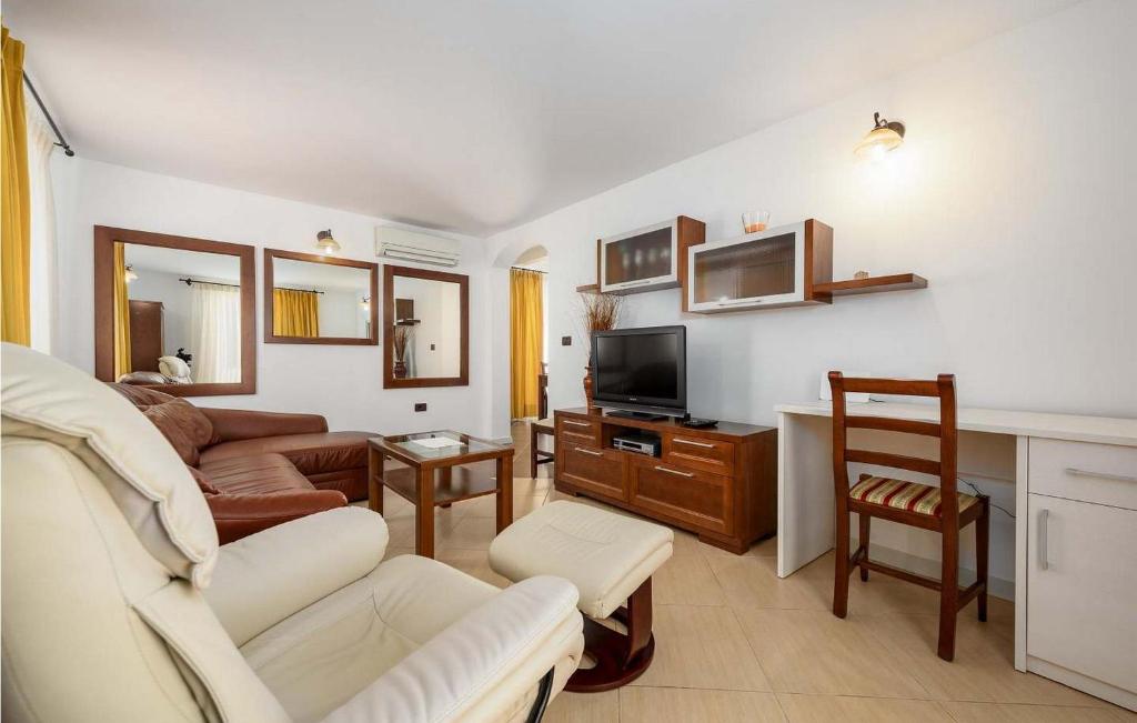 Casa Rita Porec - Two-Bedroom Holiday Home