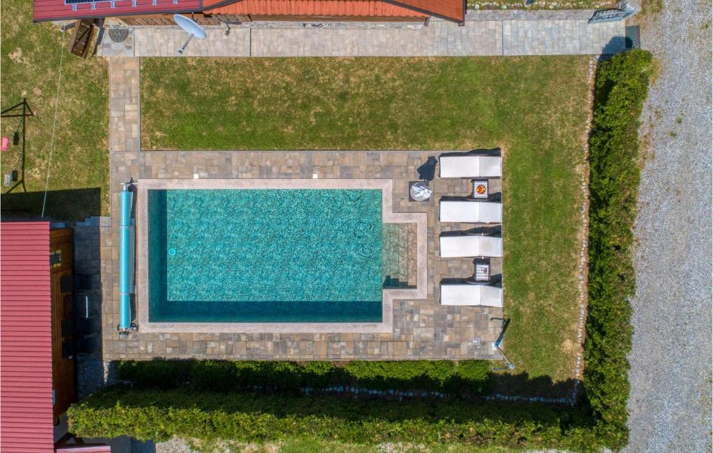 Basen w obiekcie Gorgeous Home In Gospic With Sauna lub w pobliżu