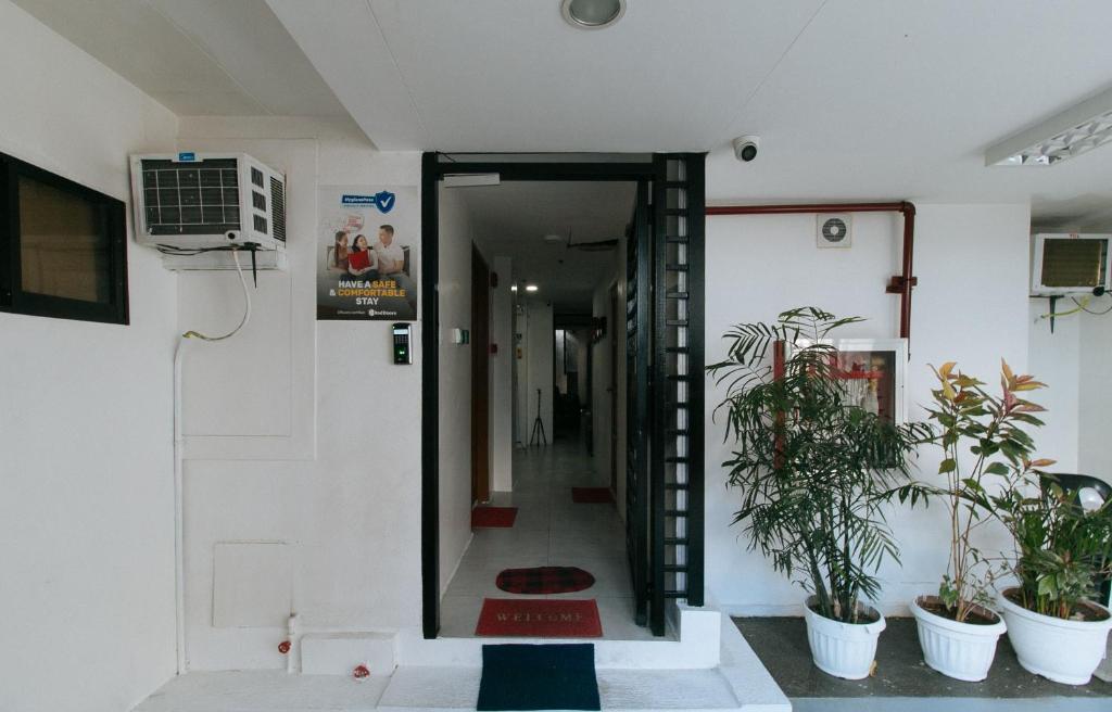 Fotografie z fotogalerie ubytování RedDoorz at DBuilders Rooms Bangkal Makati v destinaci Manila