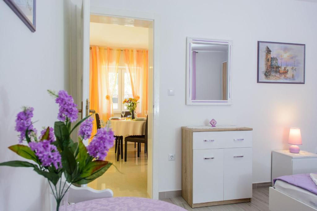 Postel nebo postele na pokoji v ubytování House Mirjana