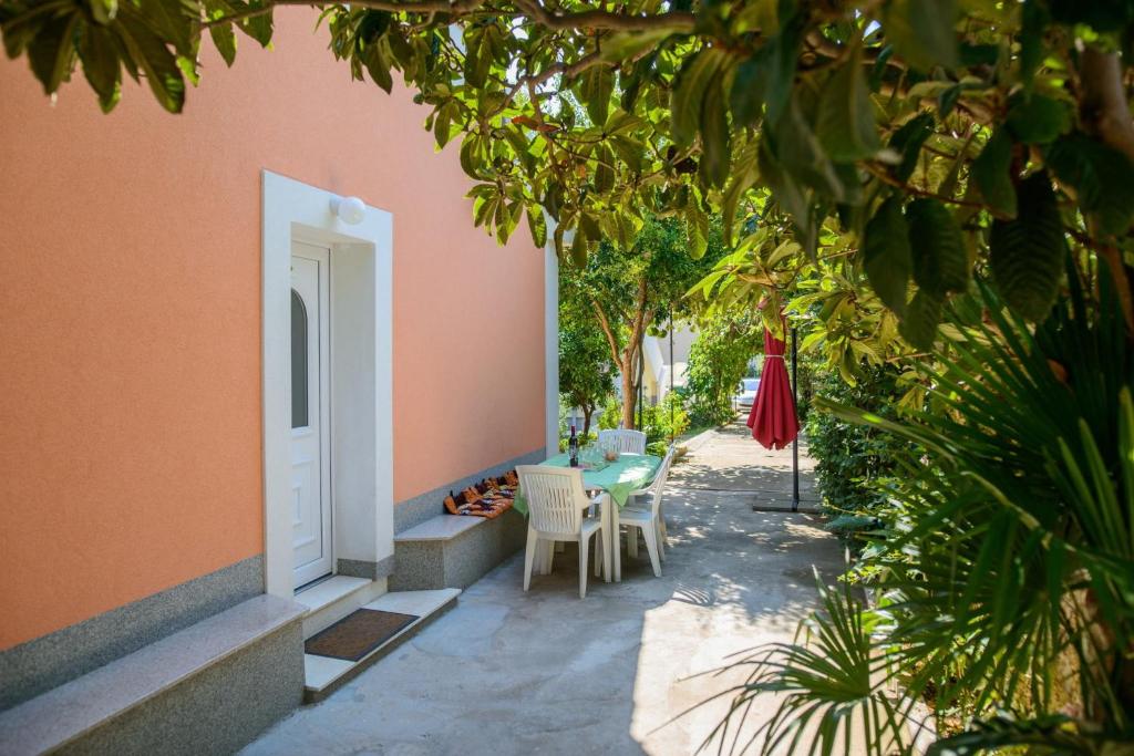 Zahrada ubytování House Mirjana