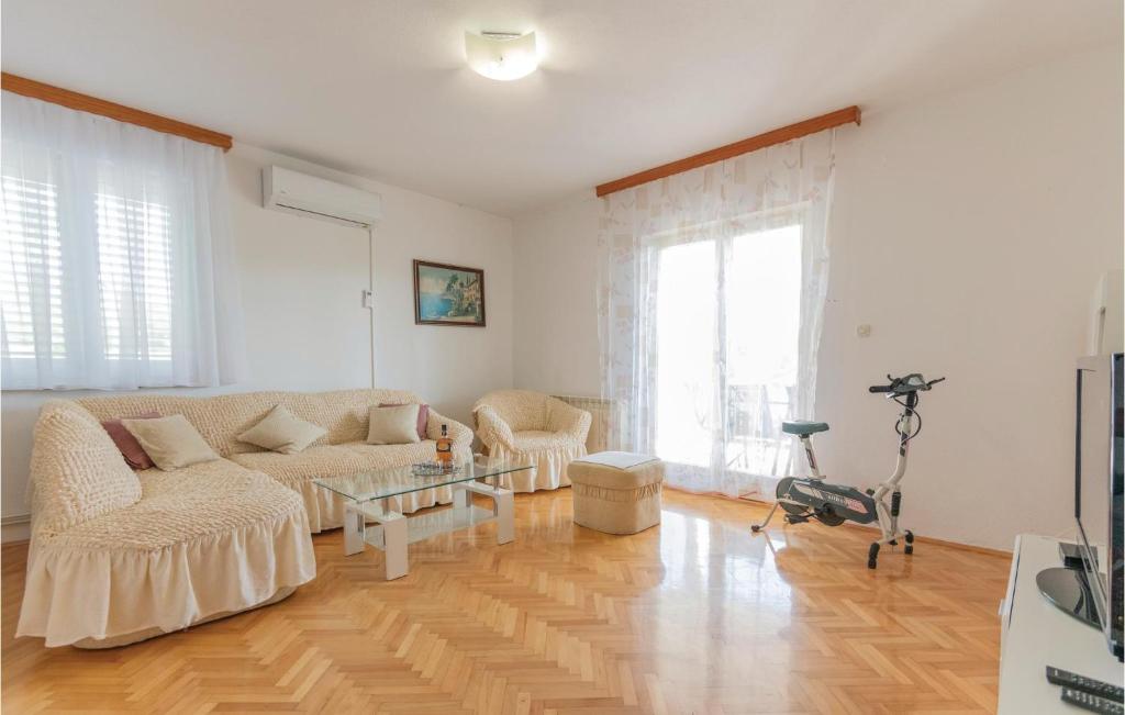 Three-Bedroom Holiday Home In Vinjani Gornji - Casa De Vacaciones De 3 Dormitorios