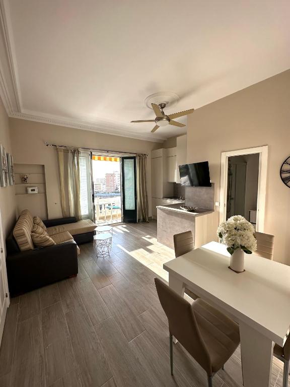 central appartment, sea view, Torremolinos