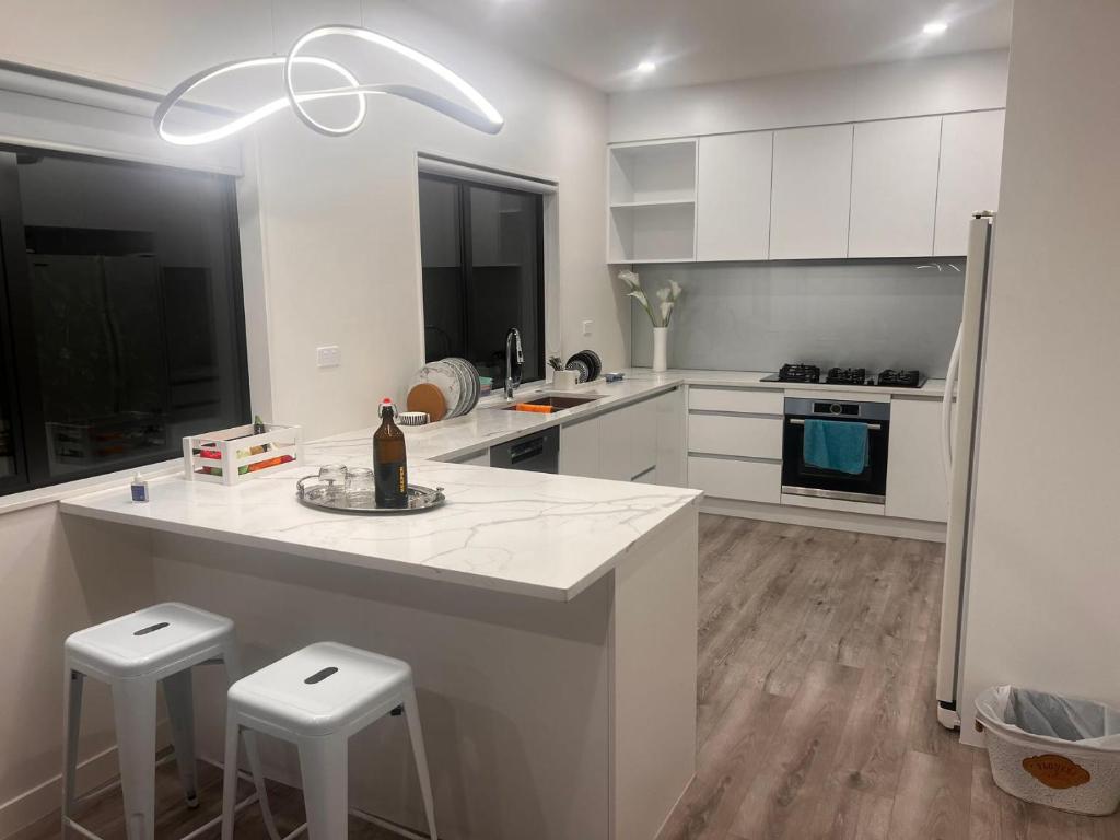 New town house room in Green lane - Resim 16