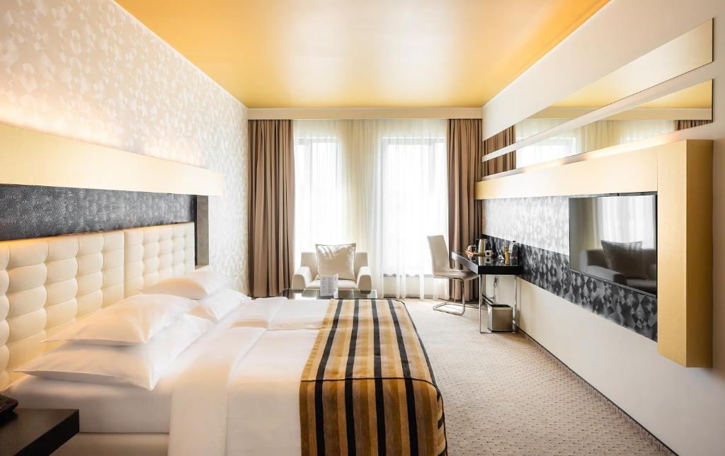 Grandior Hotel Prague - Deluxe Double Room