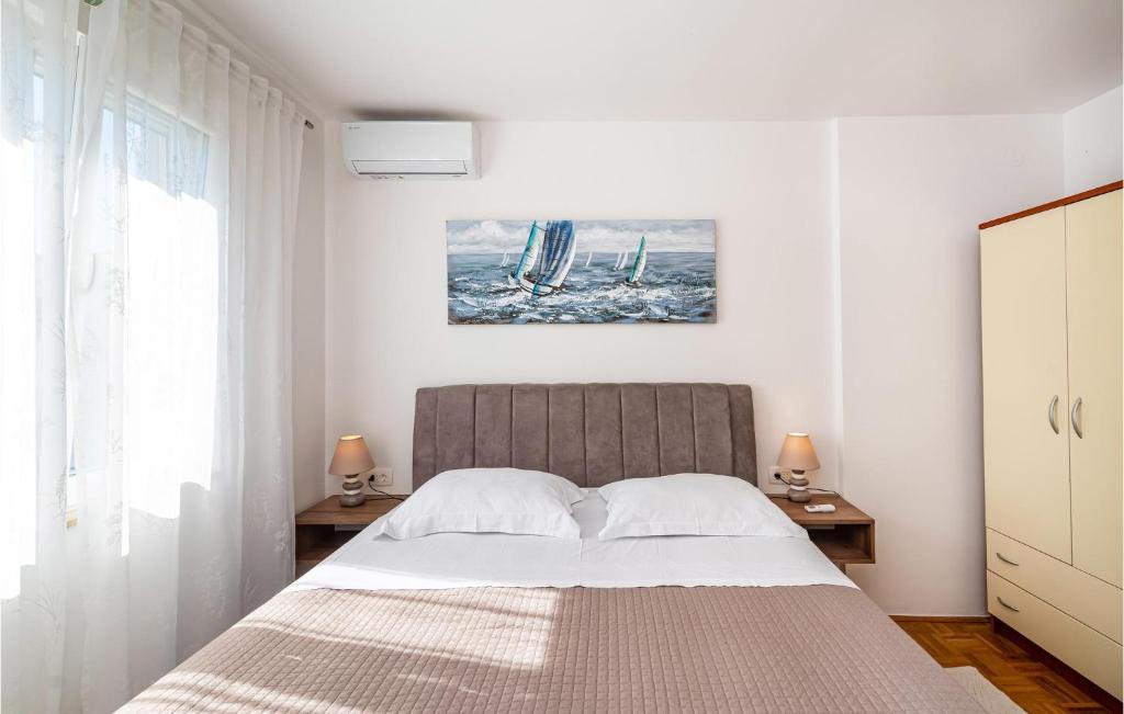 Postel nebo postele na pokoji v ubytování Holiday Home Ul,19-20 Br, Iv