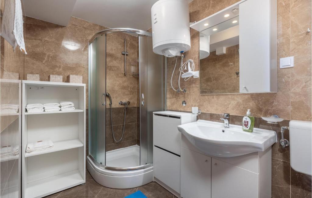 Kúpeľňa v ubytovaní Awesome Apartment In Crikvenica