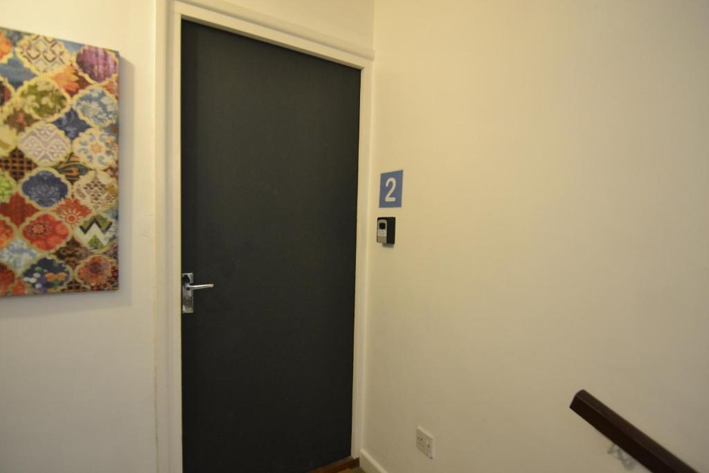 Westpoint Apartments - One-Bedroom Apartment With Sea View