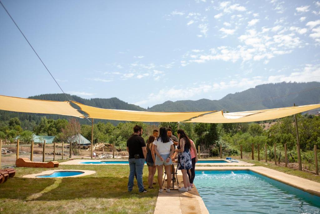 Bazén v ubytování Praderas Los Peumos Glamping-Cabañas nebo v jeho okolí