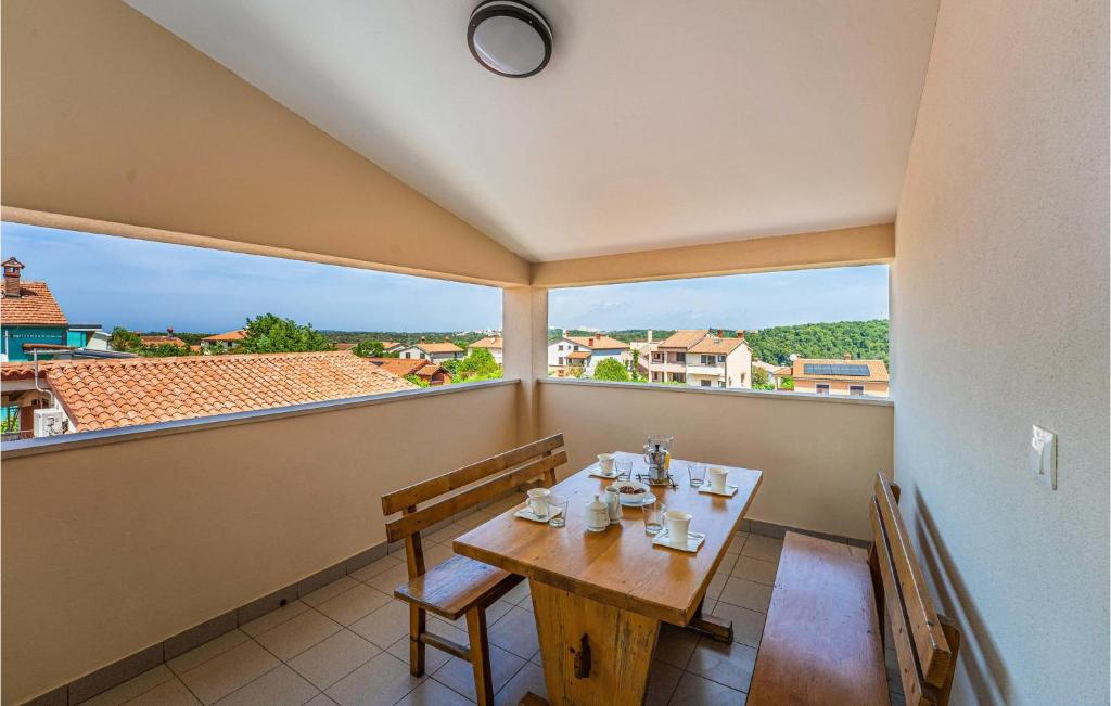 2 Bedroom Beach Front Apartment In Medulin