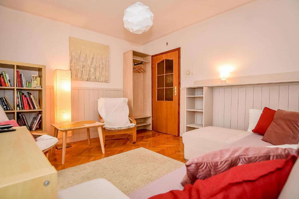 Posedenie v ubytovaní Apartament w Alejce