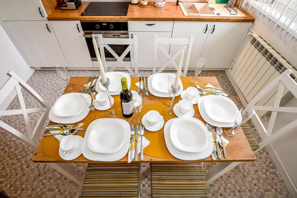 Kuchyňa alebo kuchynka v ubytovaní Apartament w Alejce