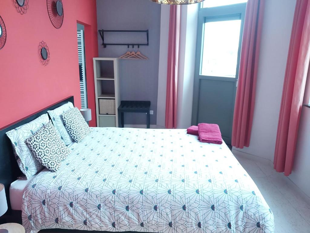 Postel nebo postele na pokoji v ubytování Gîte Le Salmon
