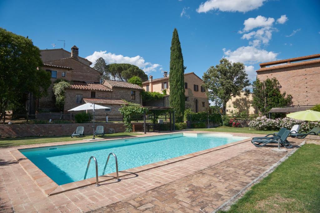 The swimming pool at or close to Agriturismo Borgo Laurice