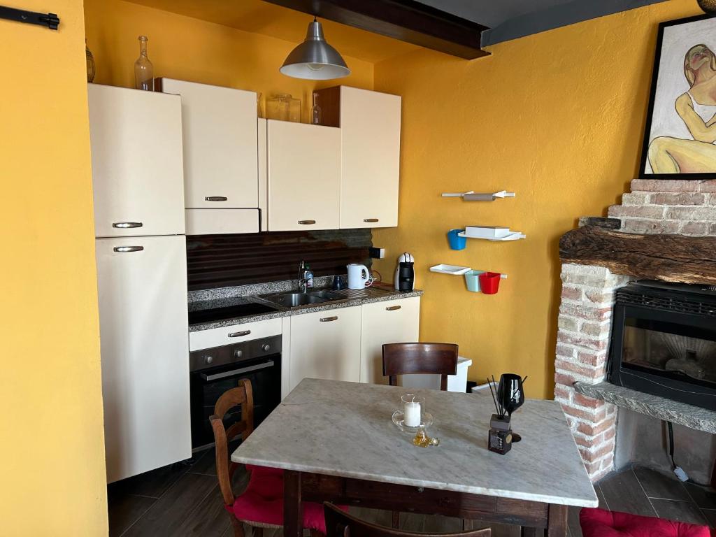Kuchyň nebo kuchyňský kout v ubytování Appartamenti Vacanze Fra-I-Cup PT