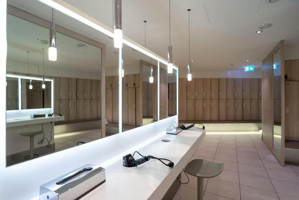 Koupelna v ubytování Crowne Plaza Zürich by IHG
