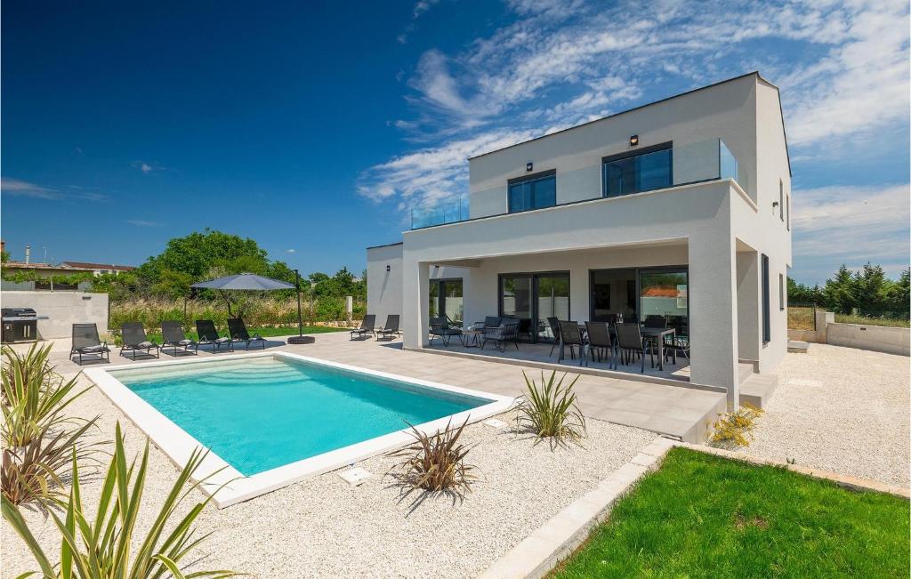 Villa Esire