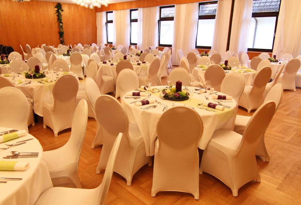 Restaurace v ubytování Hotel Sonne29