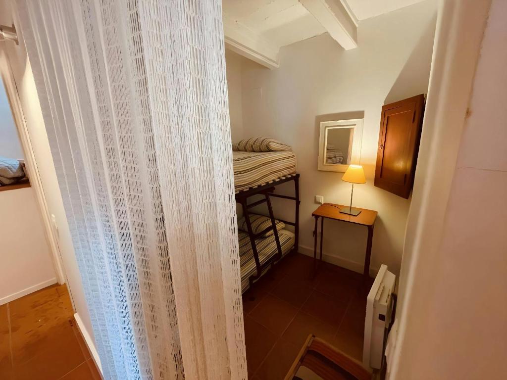 Kuchyňa alebo kuchynka v ubytovaní T2 · Sunny duplex with garden 50m from beach