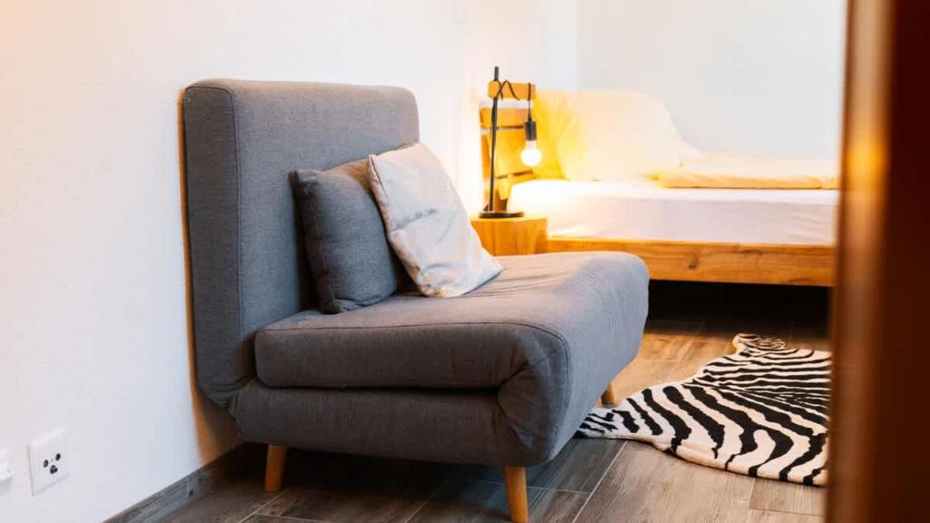 Posezení v ubytování Apartment Olsa - Cozy Studio in Kandersteg