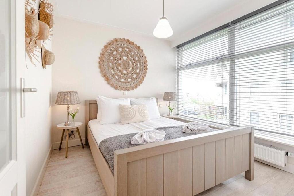 Postel nebo postele na pokoji v ubytování Appartement De Kokkel Free Parking