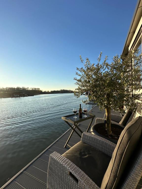 Hafen Oase - Hausboote, Whirlpool, Sauna, Wellness - Casa Casa Con Due Camere Da Letto