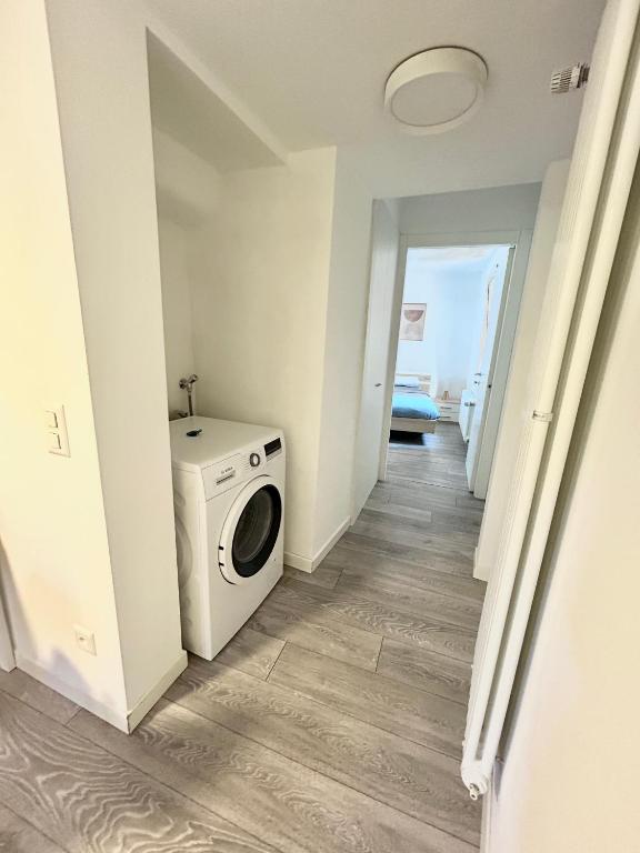 The Lakeside Apartment - Strategic position! - Resim 13