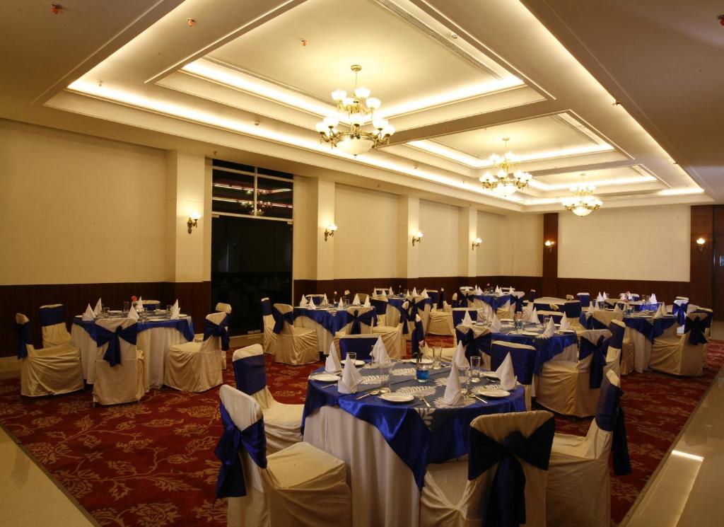 Restaurace v ubytování Ambrosia Sarovar Portico