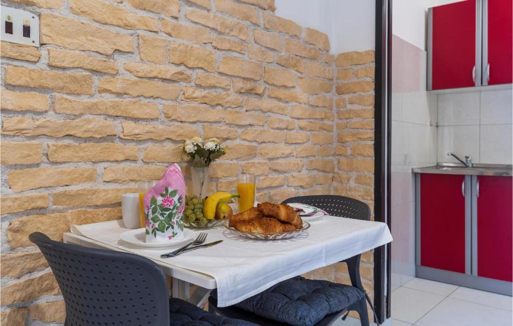 Fotografia z galérie ubytovania 1 Bedroom Stunning Apartment In Krk v destinácii Krk