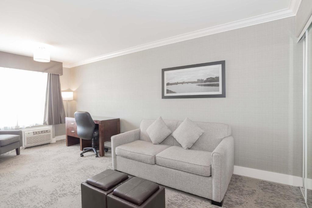 Sandman Hotel Saskatoon - Resim 25