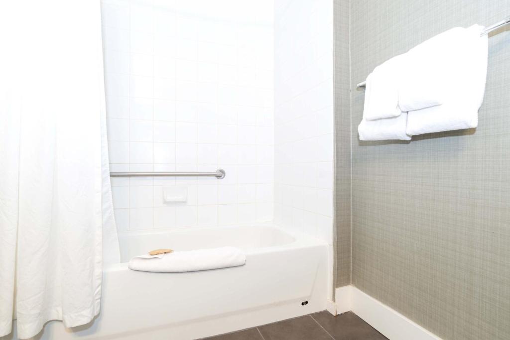 Sandman Hotel Saskatoon - Resim 32