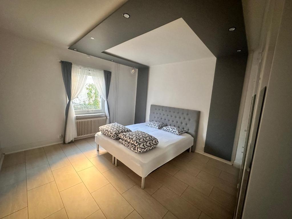 Postel nebo postele na pokoji v ubytování Luxury 2 rooms residence at the heart of Borås