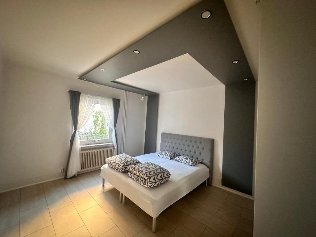 Postel nebo postele na pokoji v ubytování Luxury 2 rooms residence at the heart of Borås