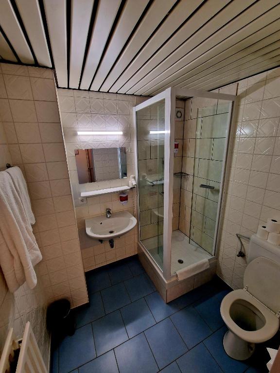 Koupelna v ubytování Hotel Bristol
