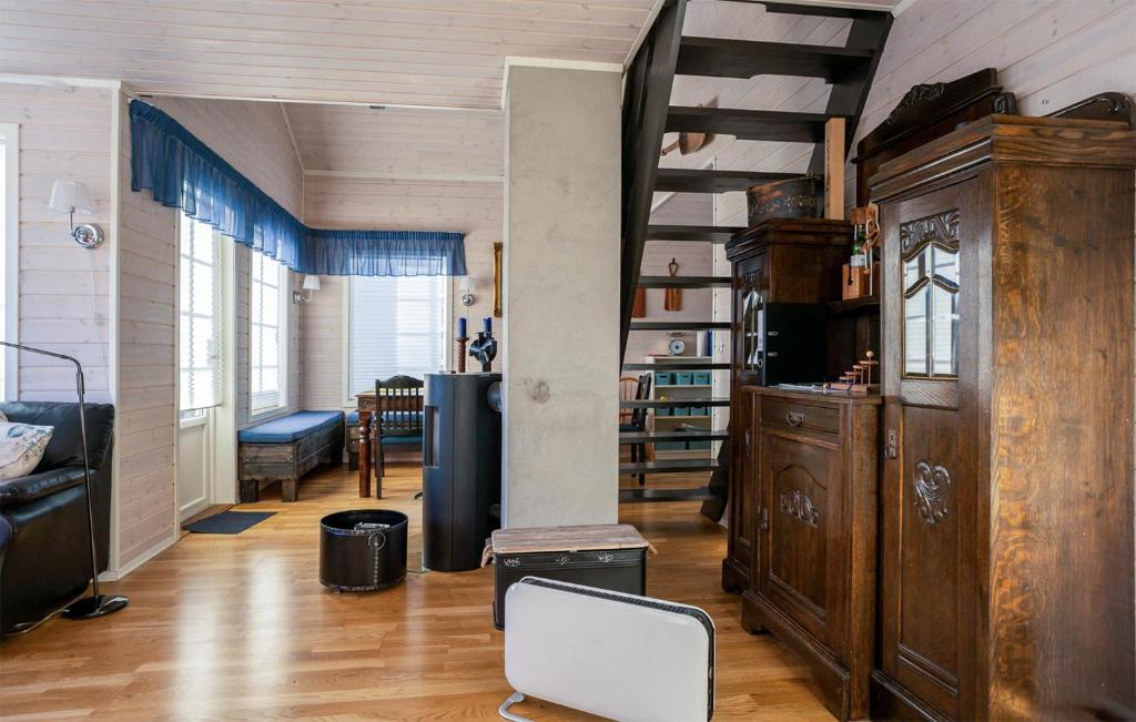 Fotografie z fotogalerie ubytování Three-Bedroom Holiday Home In Farsund v destinaci Farsund