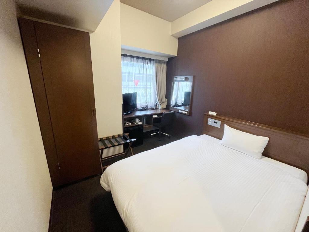 Hotel Route-Inn Fukui Ekimae - Camera Singola - Fumatori - Pulizia Ogni 3 Giorni