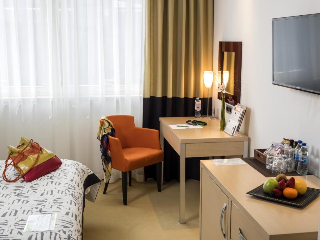 TV i/ili multimedijalni sistem u objektu IN Hotel Beograd