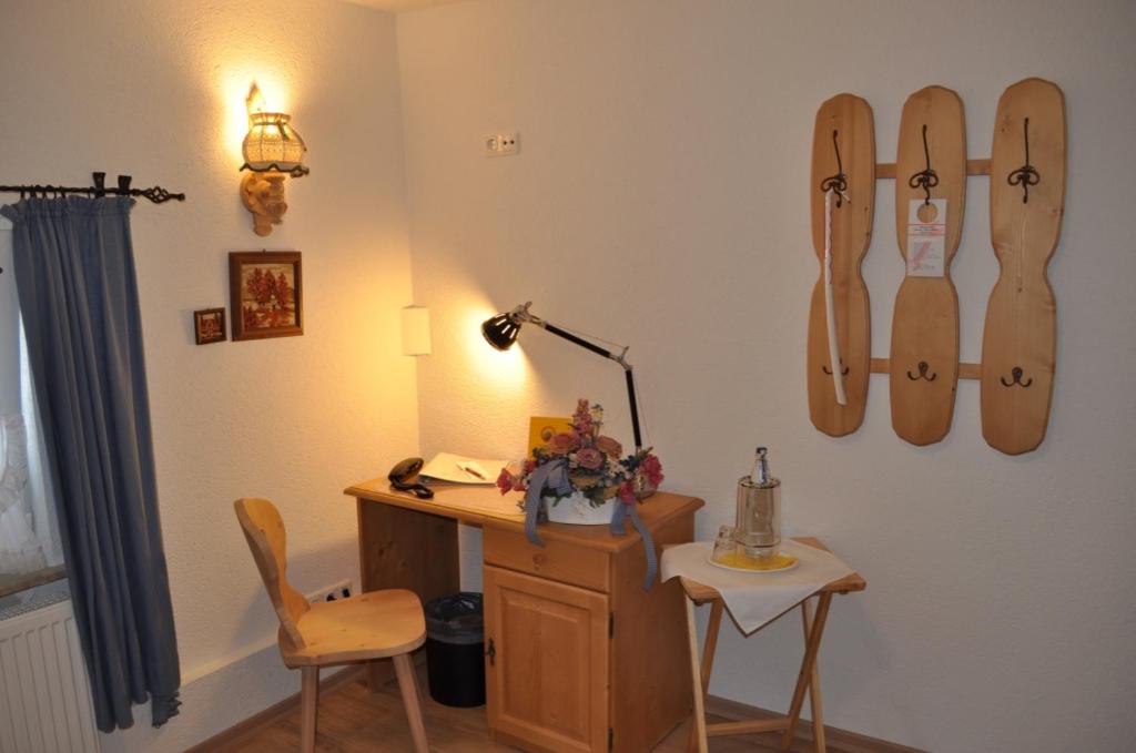 Hotel & Restaurant Bei Hölzchen - Resim 19