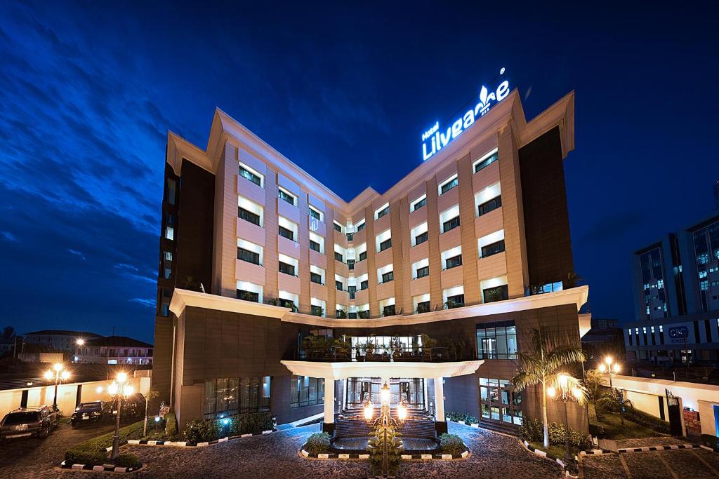 Budova, kde se hotel nachází